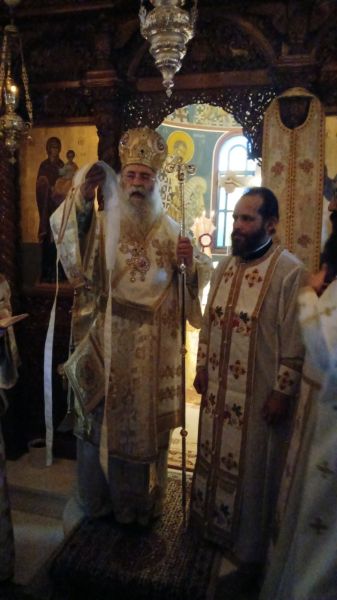 Χειροτονία πρεσβυτέρου από τον Μητροπολίτη Δράμας